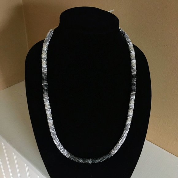 Indigenous Beaded Fedora Hat with Beaded Rope Hat Band/Necklace - Picture 4 of 7